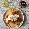 Pasta burrata en hot honey
