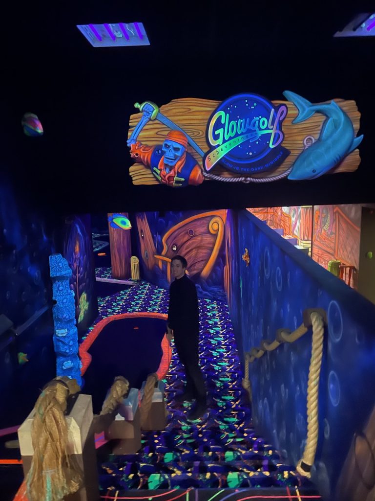 GlowGolf