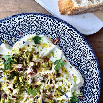 Labneh met pistache