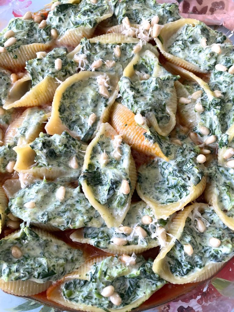 Conchiglie met ricotta en spinazie