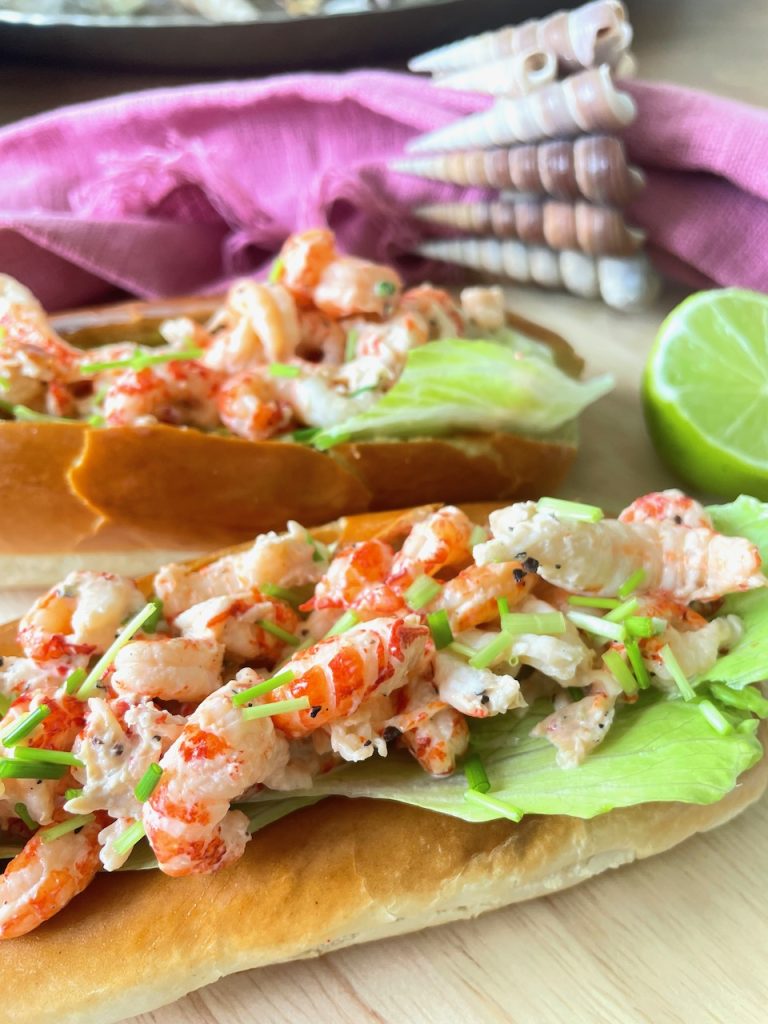 Lobster rolls met rivierkreeftjes
