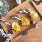 Amuse van rösti, zalm en kwartelei