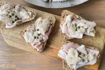 Broodje vitello tonnato