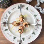 Amuse van zalmtartaar met soja kaviaar