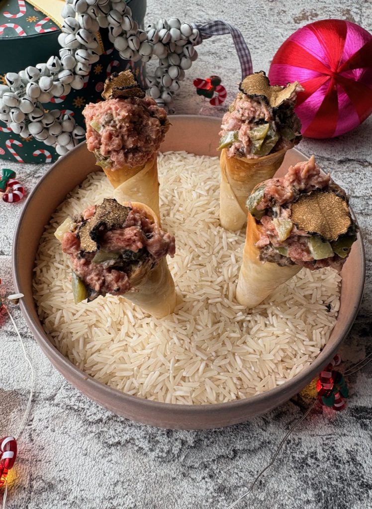 Amuse hoorntjes met steak tartaar