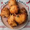 hartige oliebollen met kaas en jalapeño