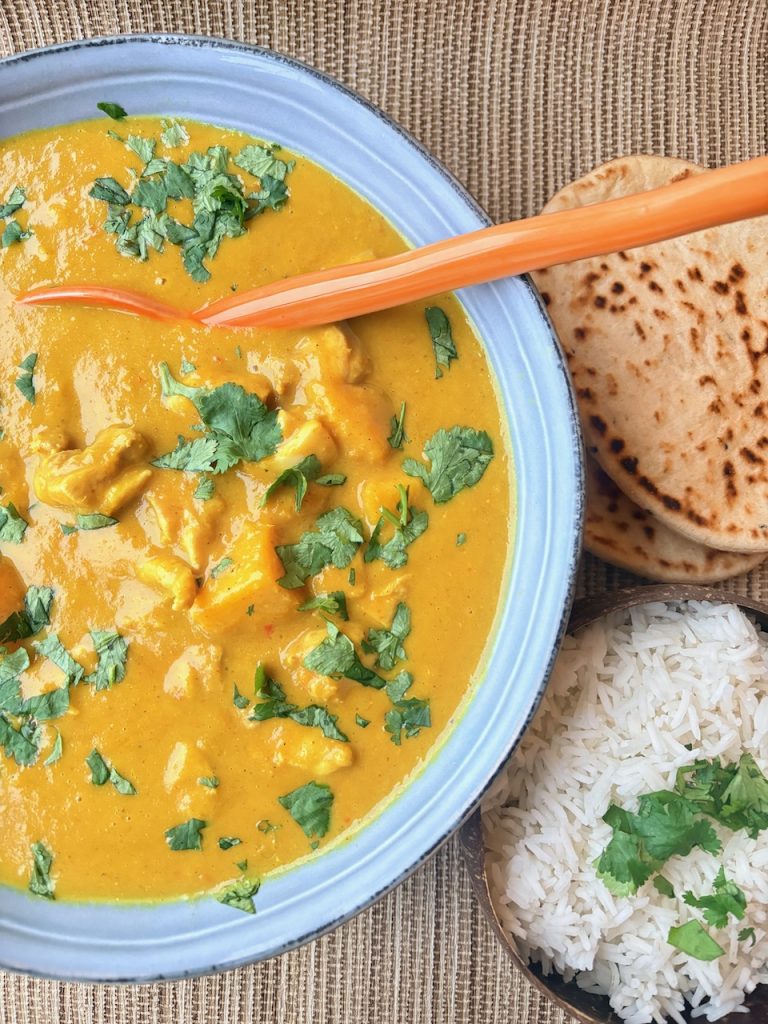 Indiase mango chicken curry