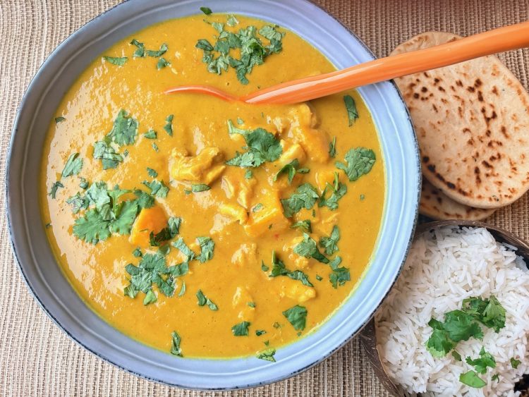 Indiase mango chicken curry