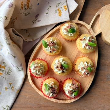 Hartige mini cupcakes met pestoroom