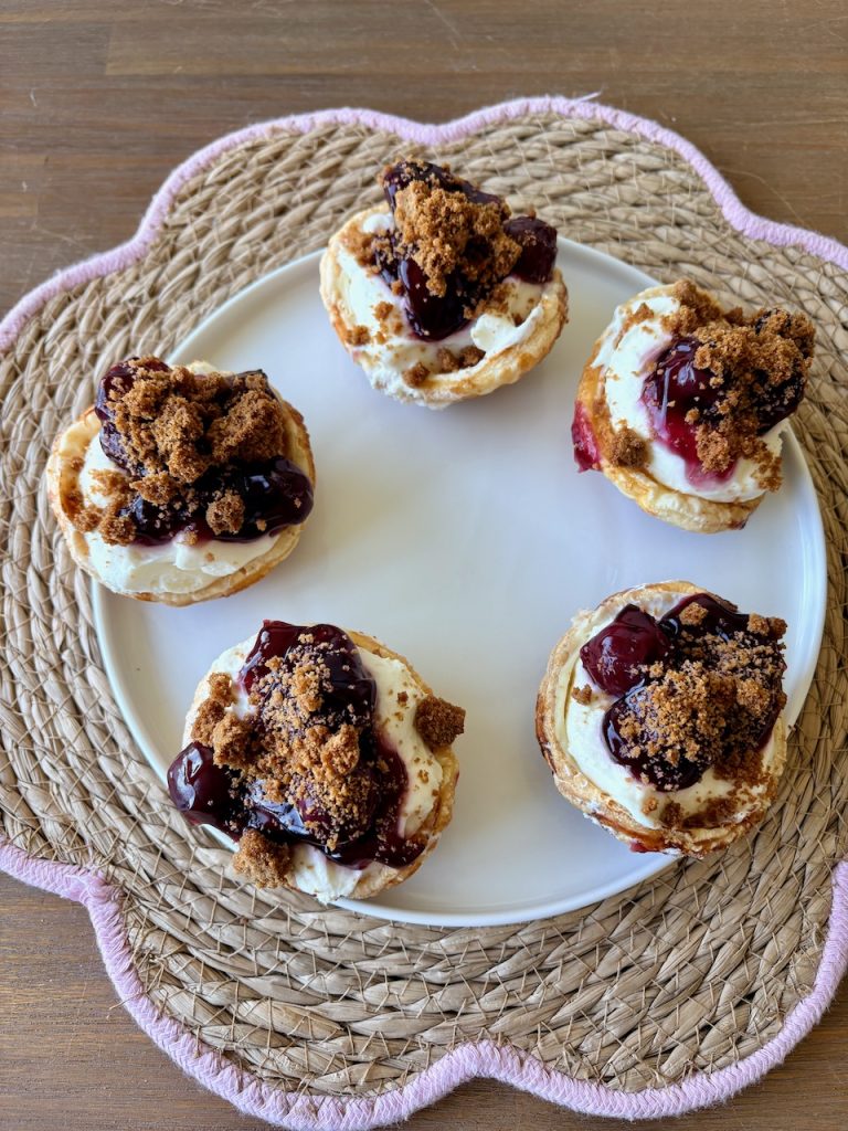 Monchou gebakjes in bladerdeegschelp