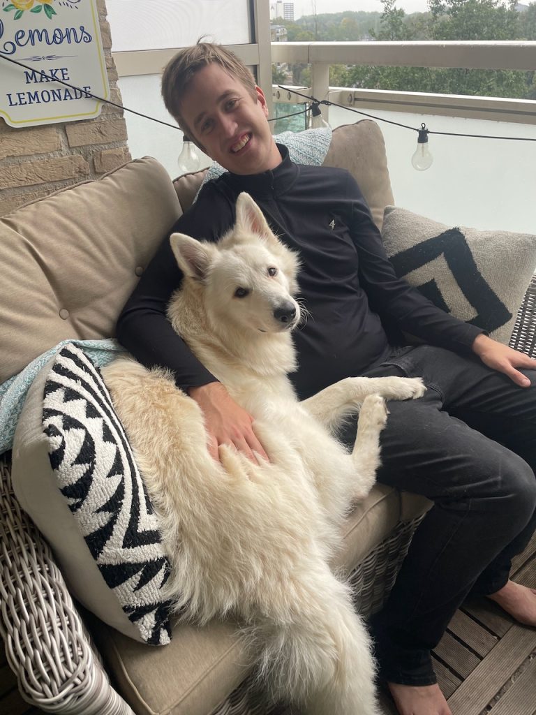 Zwitserse witte herder Buster